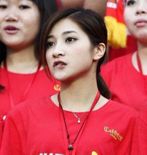 亚洲精蜜桃久在线
